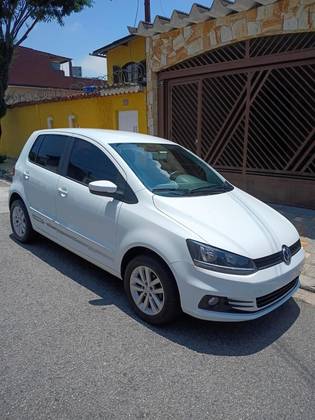 VOLKSWAGEN FOX 1.6 MSI TOTAL FLEX CONNECT 4P MANUAL VOLKSWAGEN FOX 1.6 MSI TOTAL FLEX CONNECT 4P MANUAL
